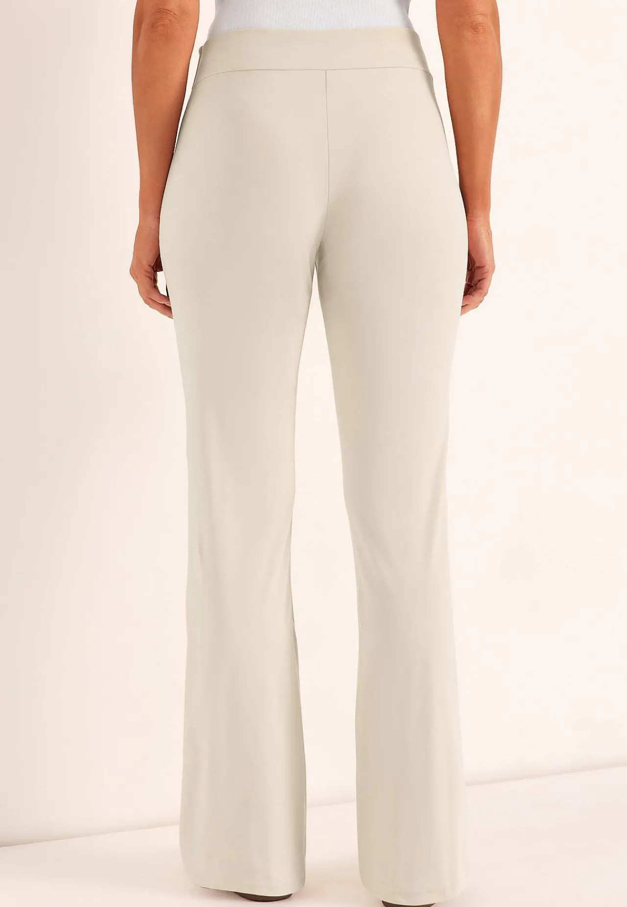 Loungebukser|Trikobukser-Cellbes of Sweden Alsidige jerseybukser med en bootcut Daria Lys beige
