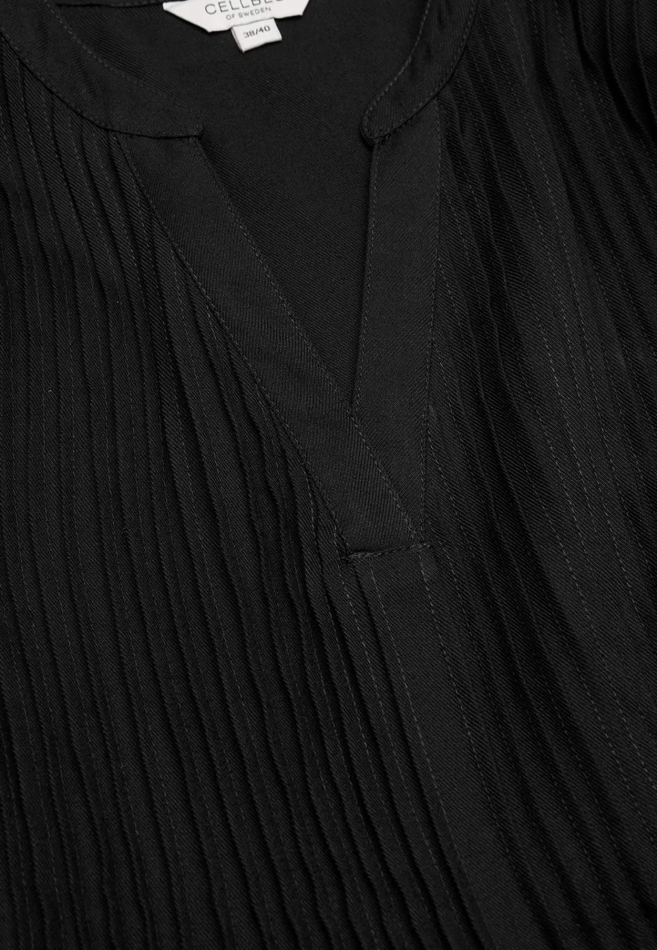Toppe|Bluser-Cellbes of Sweden Bluse med syede lægge Sort