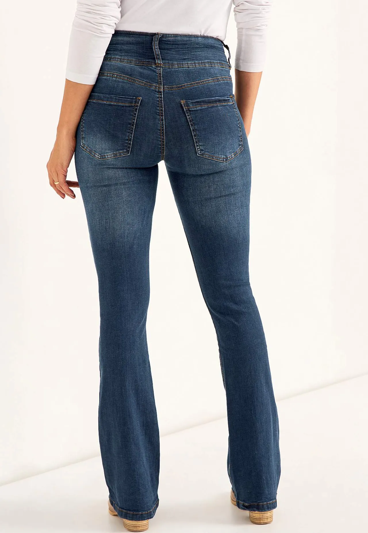 Høj Talje|Flere Længder- Bootcut jeans med høj talje Jennifer | Cellbes