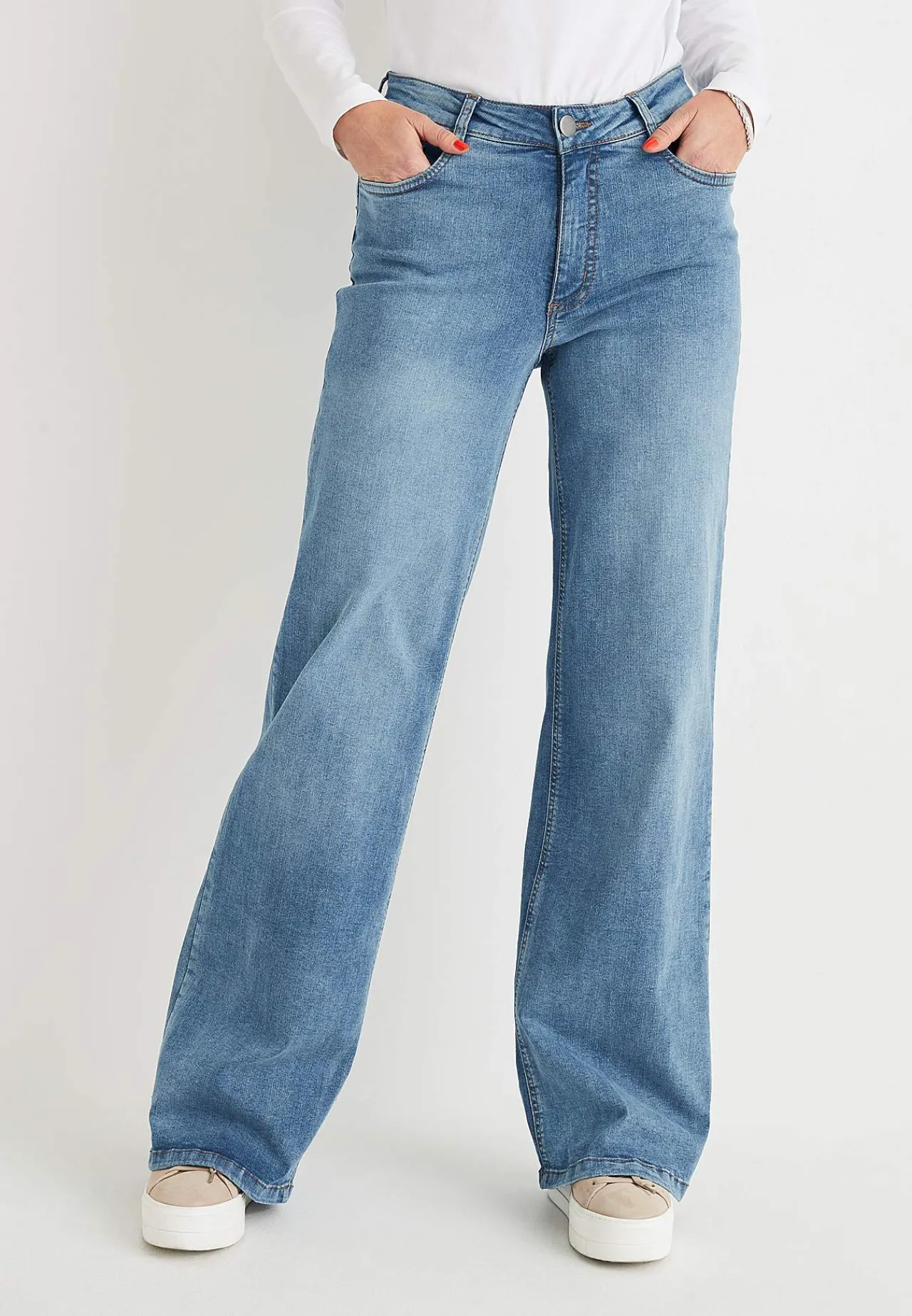 Høj Talje|Straight Fit- Brede jeans med høj talje Renata | Cellbes