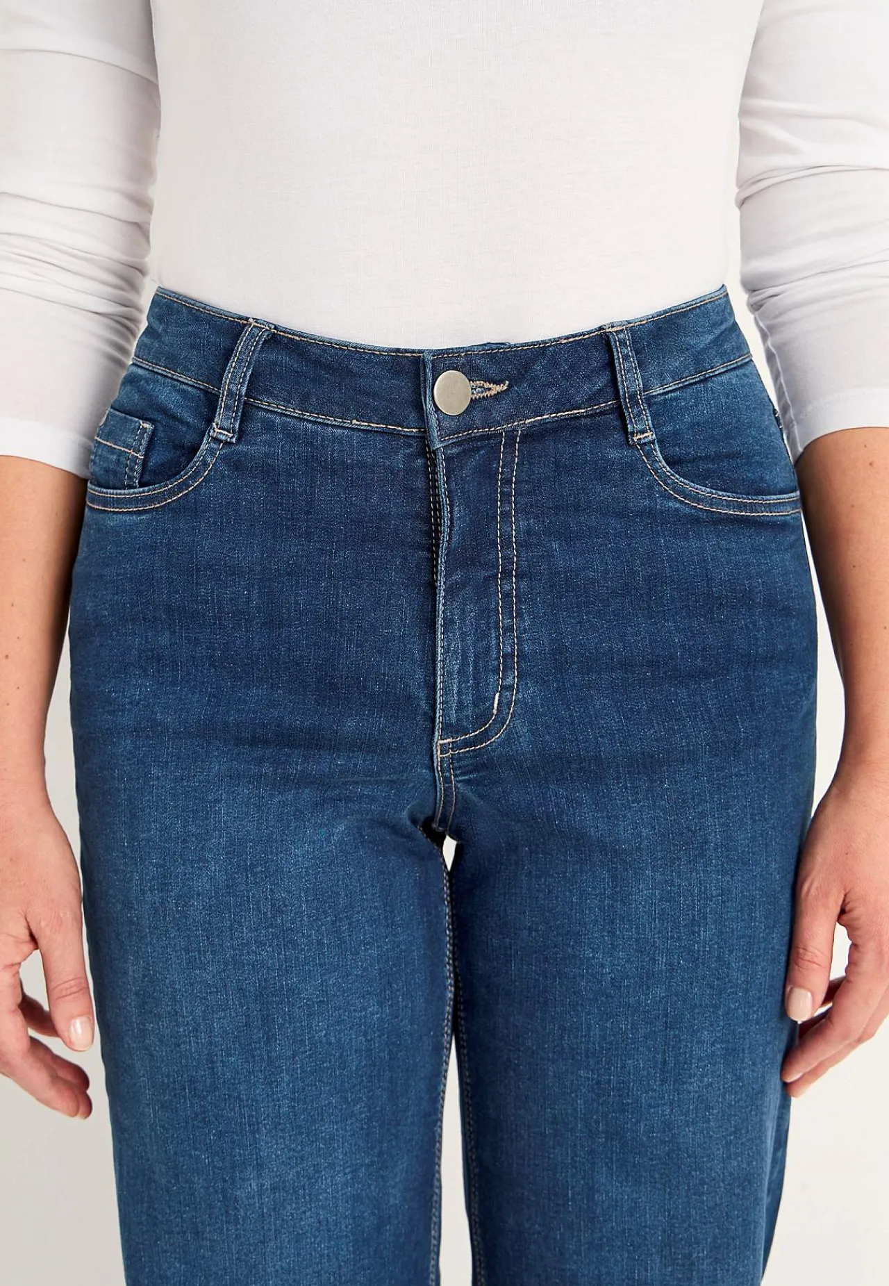 Høj Talje|Straight Fit- Brede, lange jeans med høj talje Renata | Cellbes