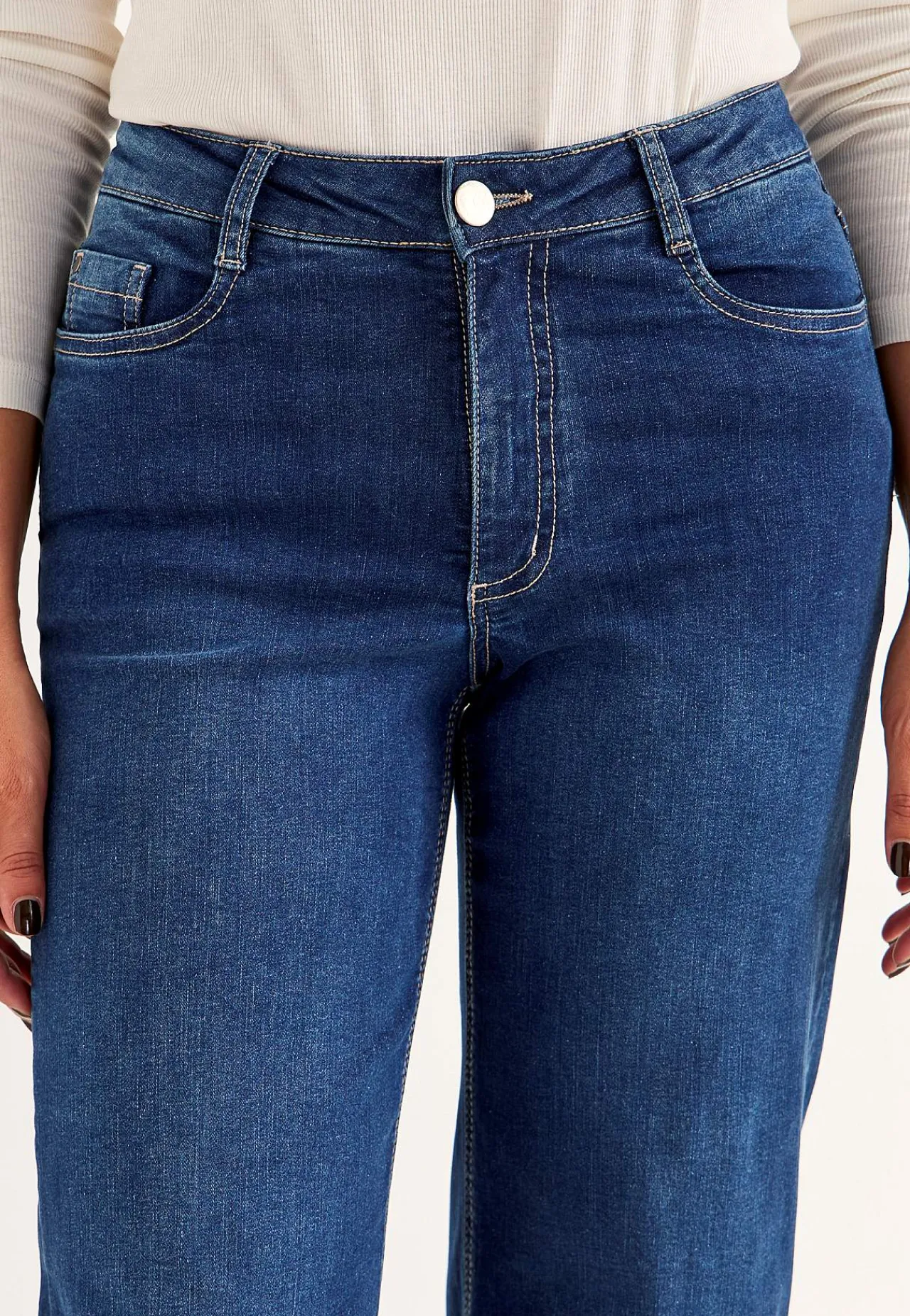 Høj Talje|Straight Fit- Brede, lange jeans med høj talje Renata | Cellbes