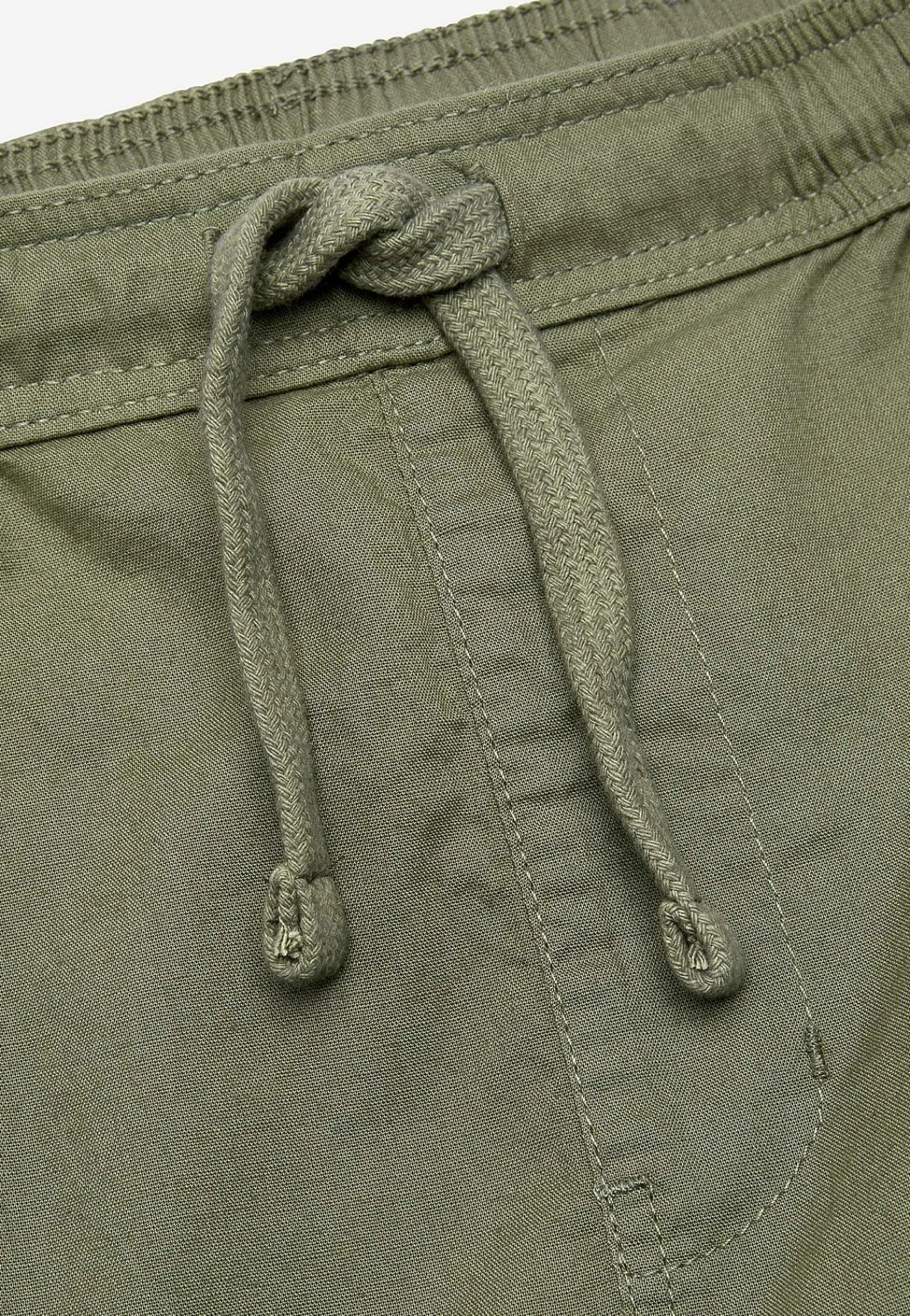 Bukser|Shorts-Cellbes of Sweden Cargo shorts med flere lommer Kakigrøn