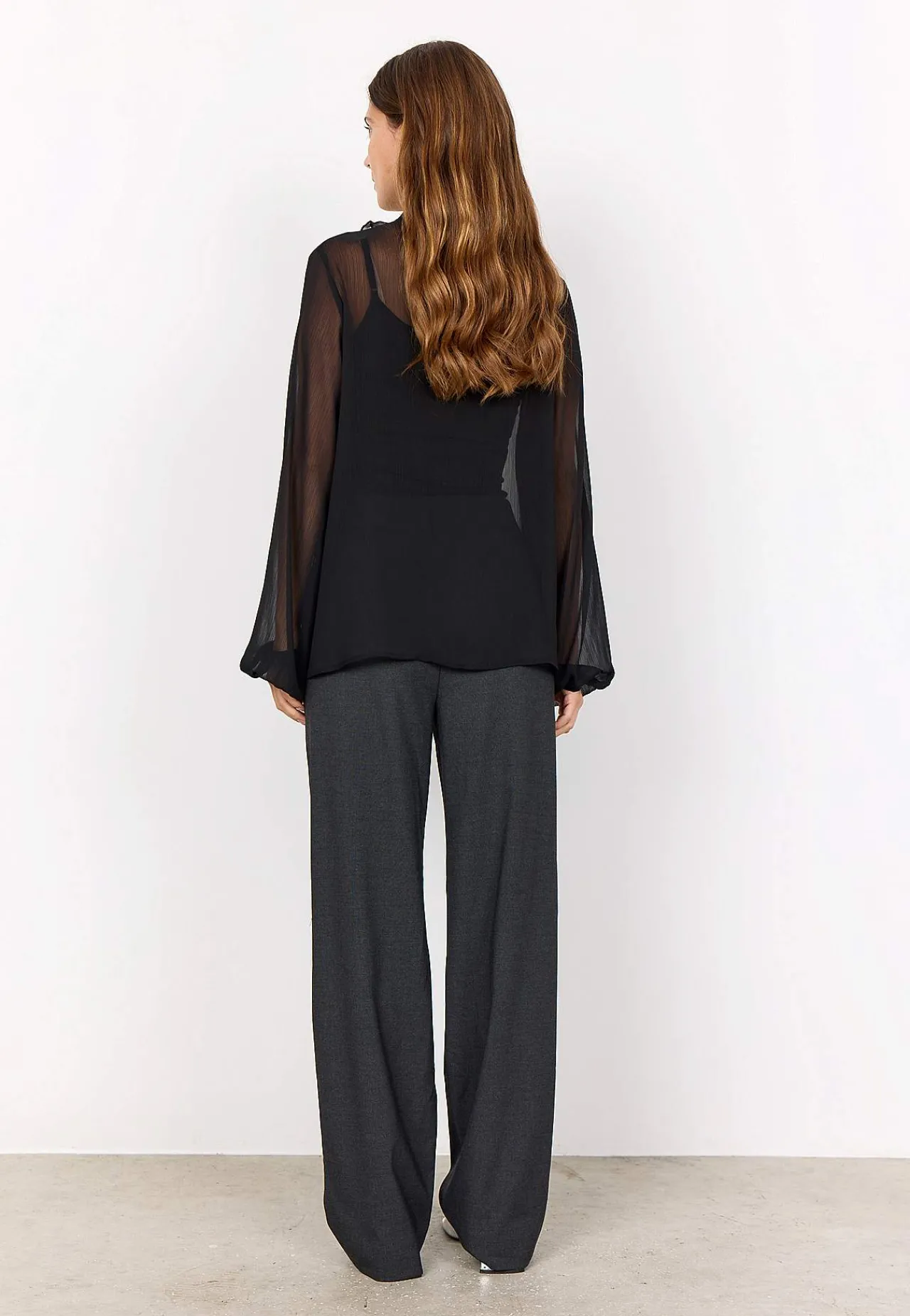 Bluser-Soyaconcept Chiffonbluse med volanter Sort
