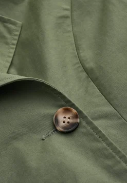 Forårsjakker|Trenchcoats- Dobbeltbrystet, kort trenchcoat | Cellbes