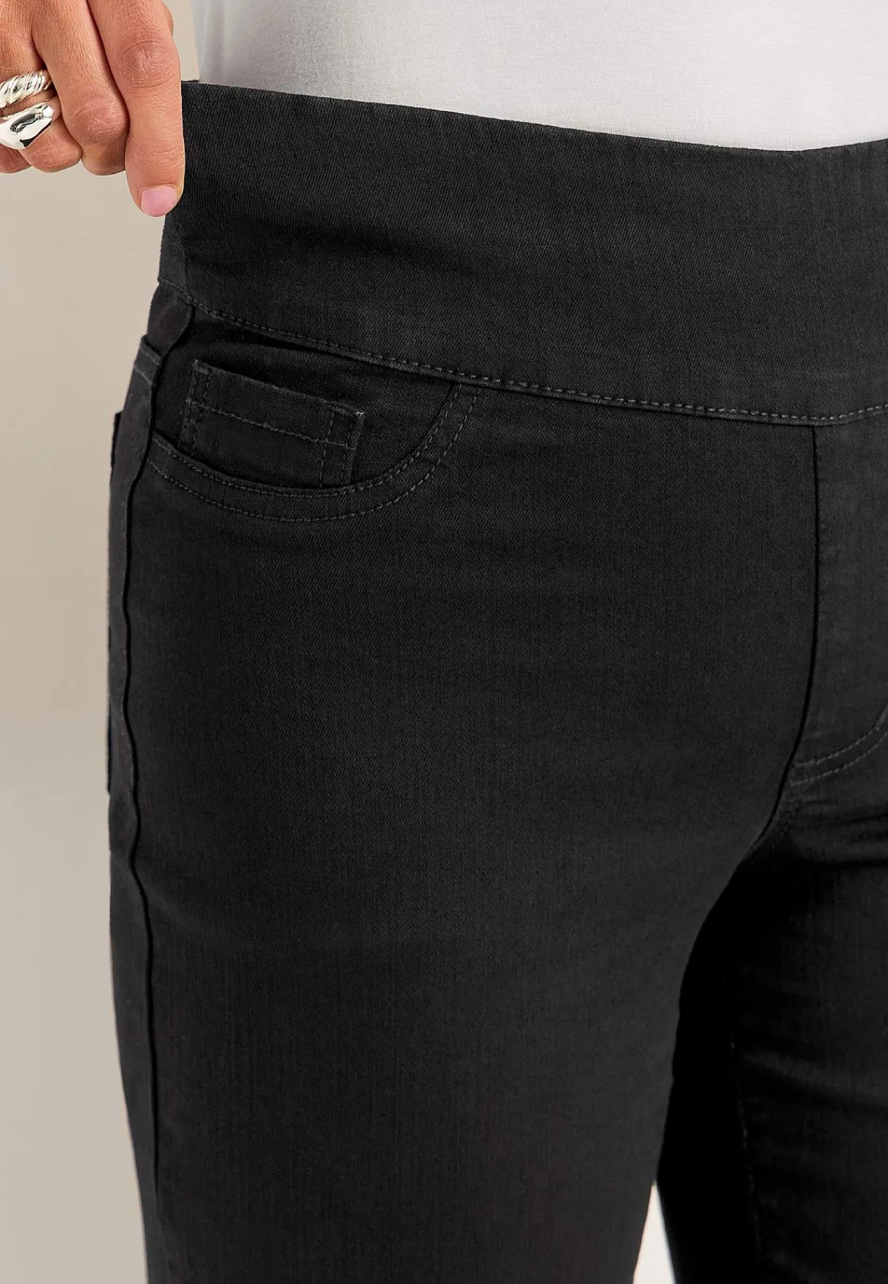 Vide Bukser|Lige Bukser-Cellbes of Sweden Jeans med høj elastisk talje Elisa Sort denim