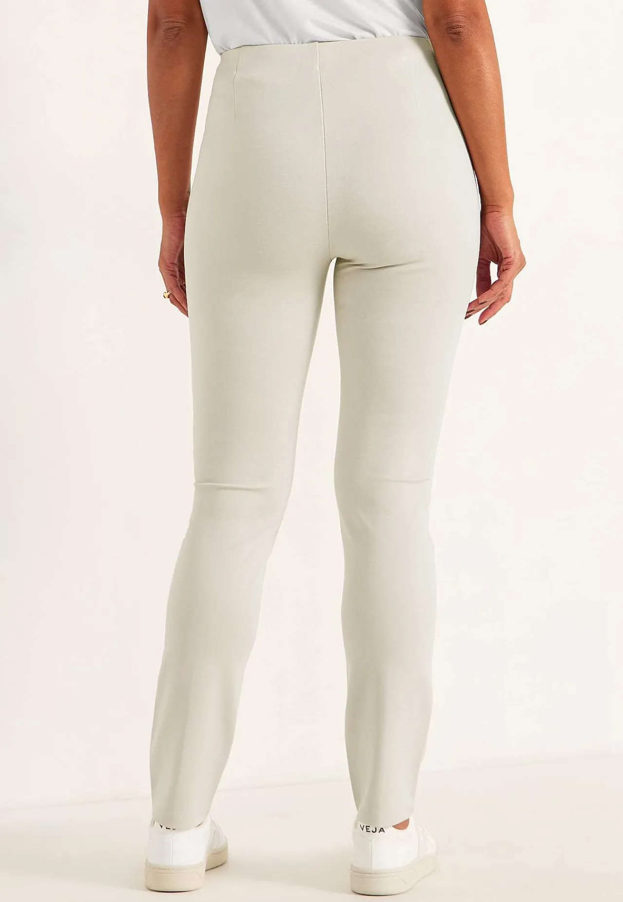 Festbukser|Festbukser-Cellbes of Sweden Jerseybukser med syede pressefolder Lisa Beige