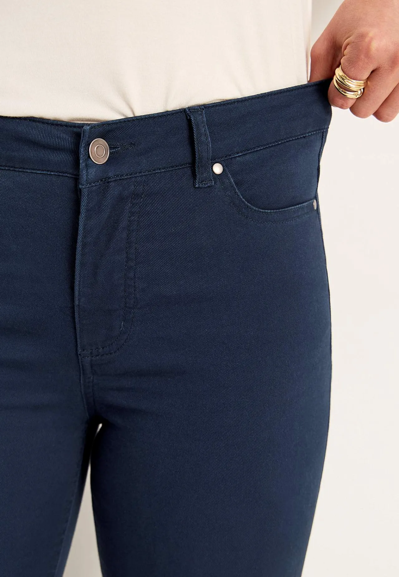 Ankelbukser|Lige Bukser- Lidt slankeree ankeljeans Marine