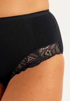 Undertøj|Flerpak Undertøj- Light shaping trusse med blondedetalje 3-pack | Cellbes