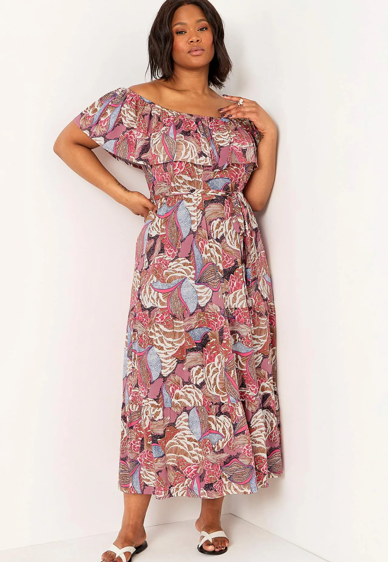 Festkjoler|Festkjoler- Mønstret off-shoulder-kjole | Cellbes