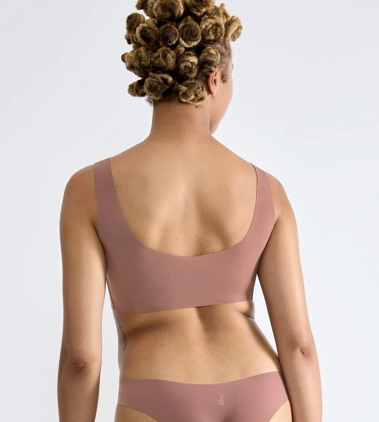 Undertøj|Bh-Sloggi Sømløs BH-top i superblød mikrofiber Zero Feel 2.0 Brun