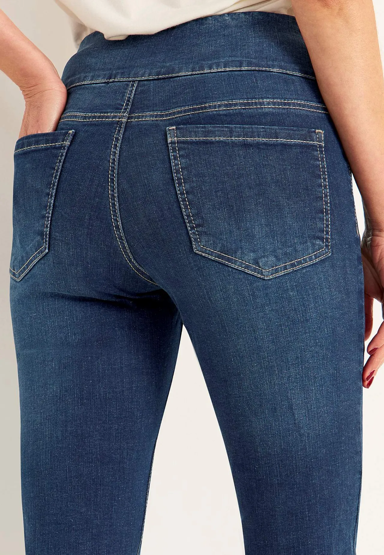 Forårsbukser|Høj Talje-Cellbes of Sweden Superkomfortable ankeljeans i denim Elin Mellemblå / Denim