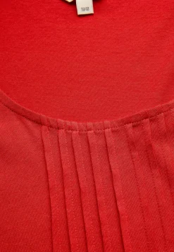 Toppe|Tanktoppe- Tanktop med dekorativ fold Rød