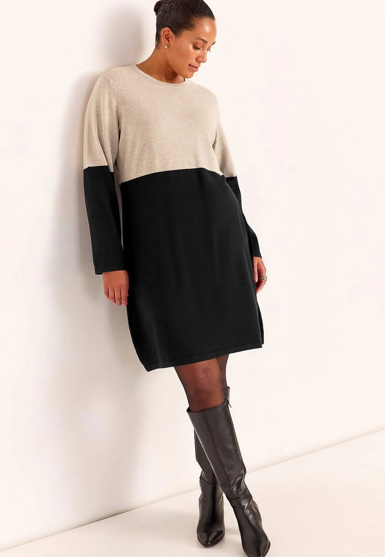 Strikkjoler|Kjoler-Cellbes of Sweden Tofarvet, fintstrikket kjole Beige / Sort