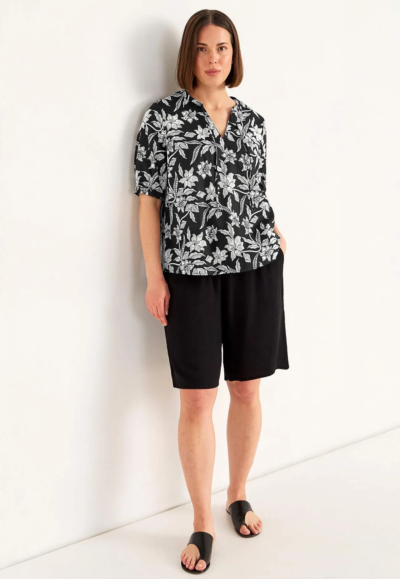 Mønstrede|Bluser-Cellbes of Sweden Vævet, mønstret bluse Sort / Blomstret